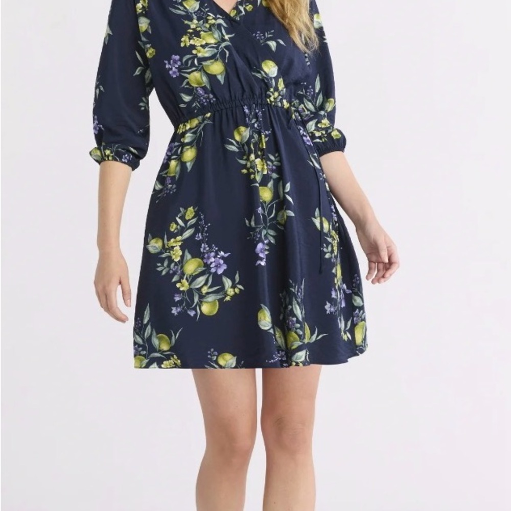Time and Tru Women’s Floral Mini Wrap Dress Size XS 0-2 Navy Blue NWT